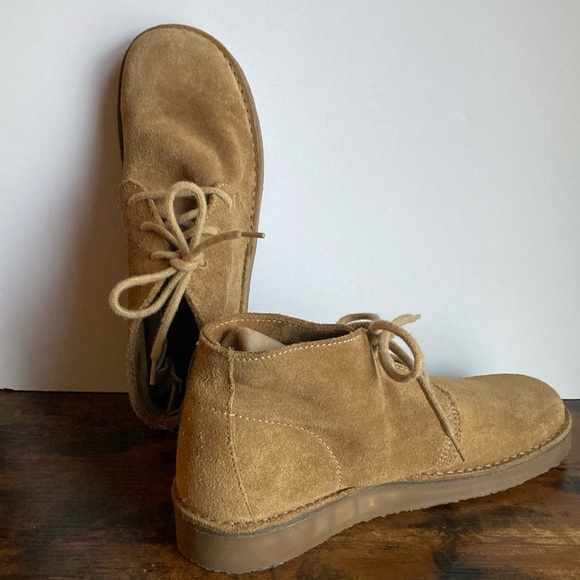LIKE NEW! American Eagle Outfiters Nubuck/Suede Leather Chukka Boots Women’s 8 - Picture 2 of 11